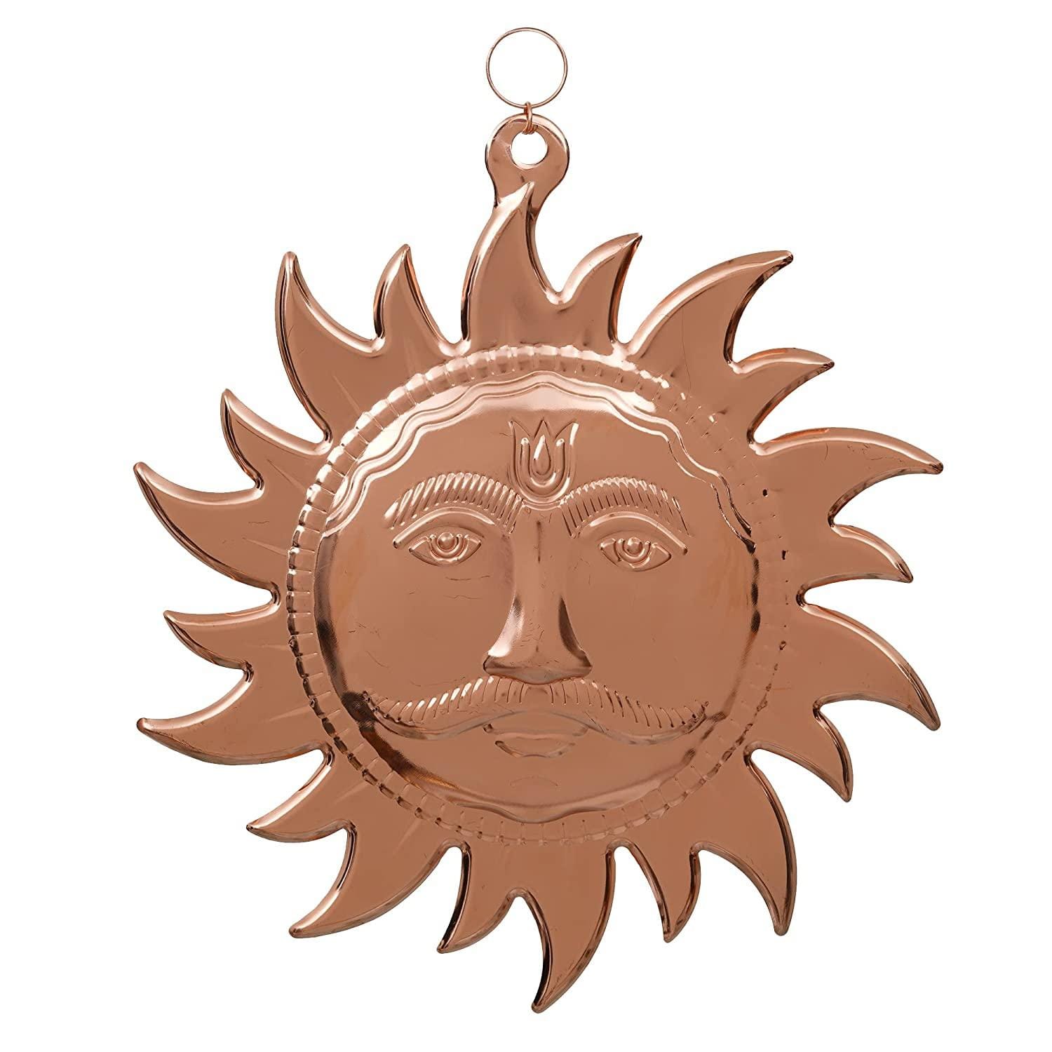 Yantra Surya Narayan premium en cuivre / Visage de Surya en cuivre / Visage de Surya Bhagwan / Surya Narayan Bhagwan / Visage de Surya Vastu / Visage de Soleil Vaastu à suspendre (Taille: 9,5 pouces, Couleur: Marron, Matériau: Cuivre)