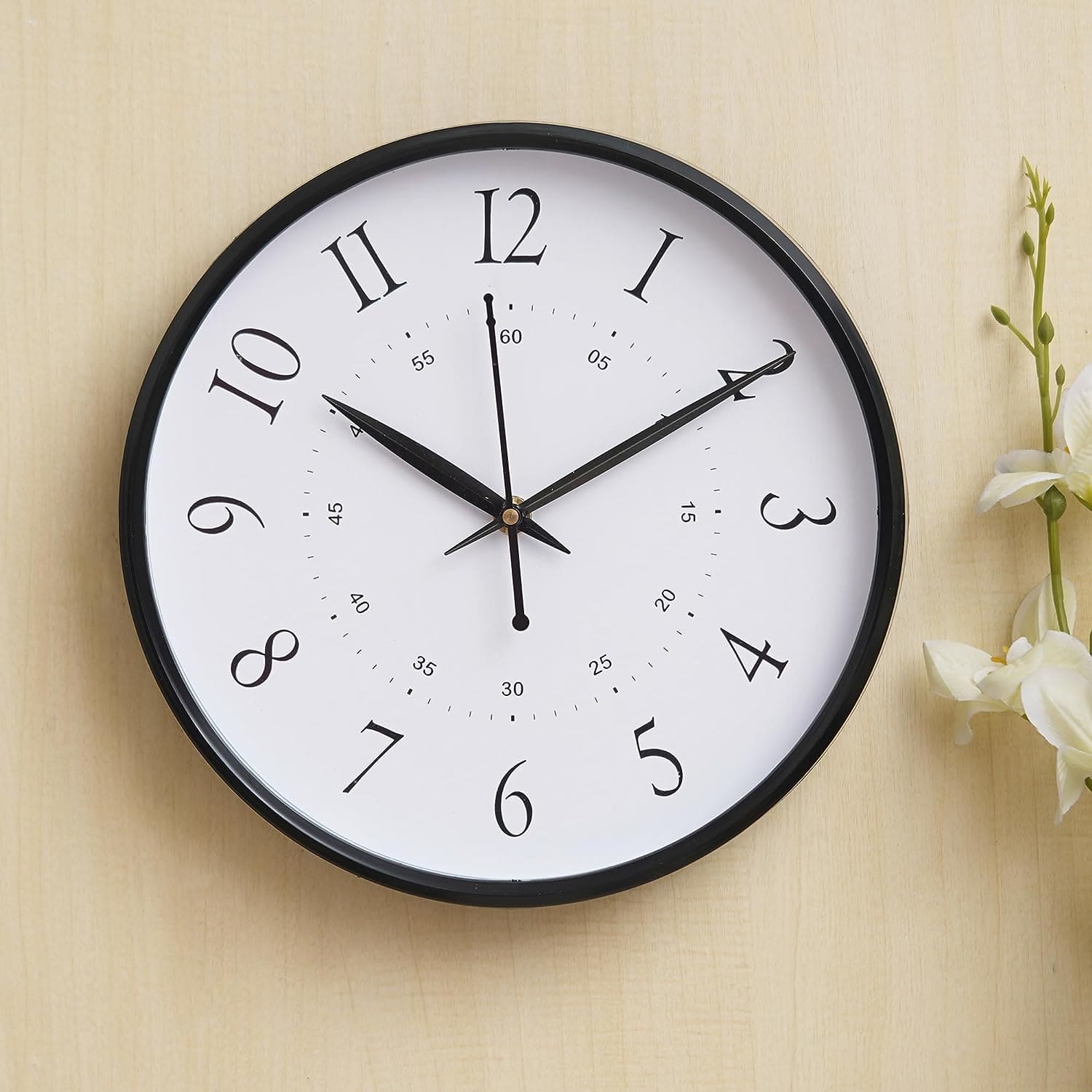 Horloge murale en plastique de qualité supérieure pour la décoration de la maison et du bureau / Horloges murales de bureau / Horloge murale pour le salon (silencieuse, 25 cm) (noir)