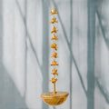 Coupe Urli Suspendue Décorative Florale en Forme de Lotus de Qualité Supérieure pour la Décoration de Diwali, Bol Uruli en Métal à Suspendre Cadeau de Diwali, Uruli pour la Décoration Intérieure (60 cm)